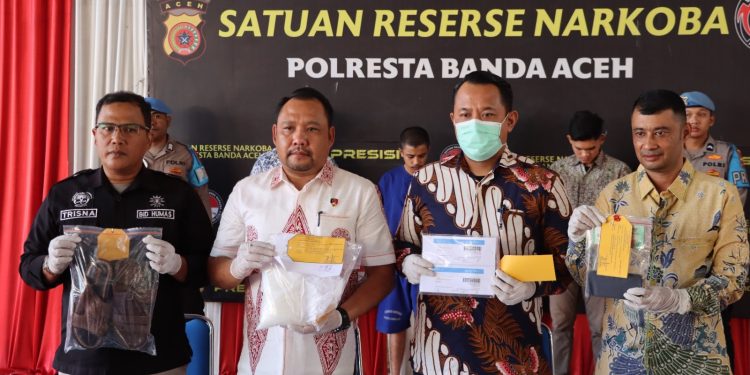 Nekat Bawa Sabu Ke Jakarta, Dua Kurir Sabu Tertangkap Dibandara SIM