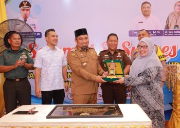 Pj Bupati Aceh Besar Resmikan BLUD RSUD Kabupaten Aceh Besar