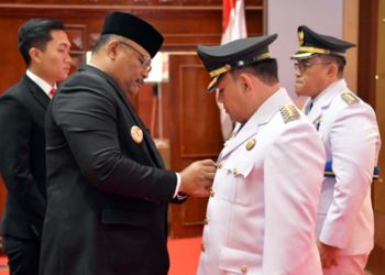 Pj Gubernur Safrizal Lantik Pj Bupati Pijay dan Pj Wali Kota Banda Aceh