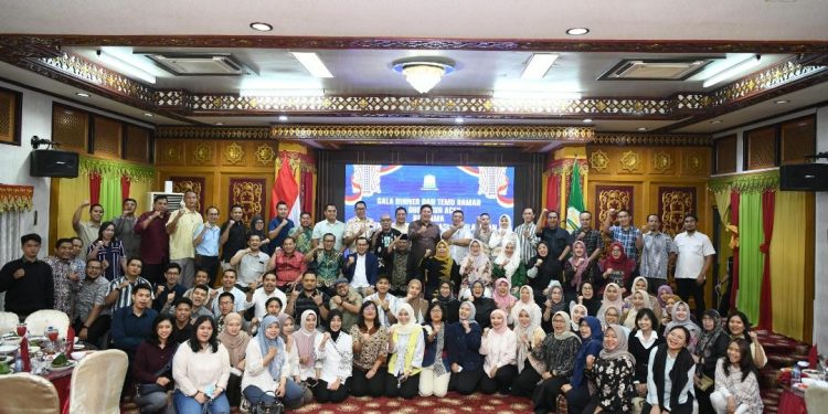 Pj Gubernur Safrizal Jamu Rombongan Ditjen Bina Adwil Kemendagri