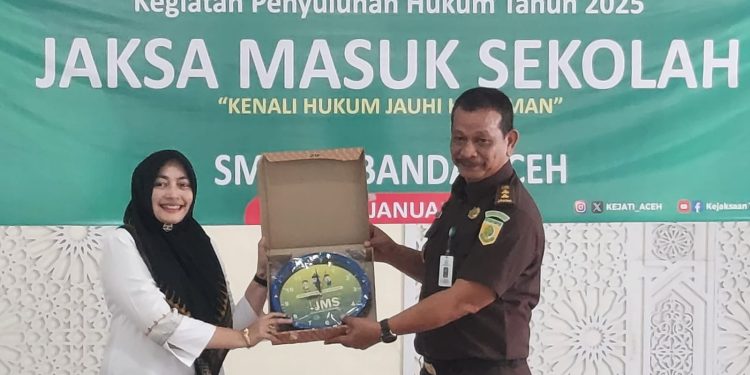 Kejati Aceh Kembali Gelar Jaksa Masuk Sekolah, Ingatkan Bahaya Narkoba, Bully dan Judi Online