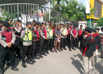 Aksi Demonstrasi di Kejaksaan Tinggi Aceh Terkait Dugaan Korupsi di Dinas Perkim Aceh dan KONI Aceh