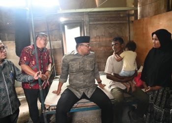 Pj Gubernur Aceh Tinjau Verifikasi Pembangunan Rumah Layak Huni di Kuta Baro dan Montasik
