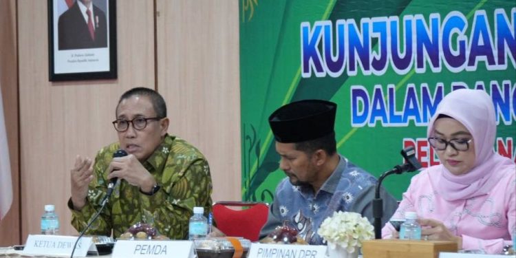 Ketua Dewas BPJS Kesehatan Bersama Komisi IX DPR RI Tinjau Persiapan PKG di Aceh 