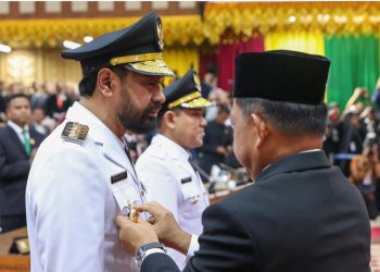 Mualem-Dek Fadh Dilantik Jadi Gubernur & Wagub, Tito: Prabowo Sangat Ingin Hadir