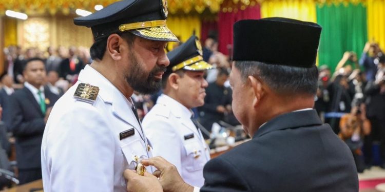Mualem-Dek Fadh Dilantik Jadi Gubernur & Wagub, Tito: Prabowo Sangat Ingin Hadir