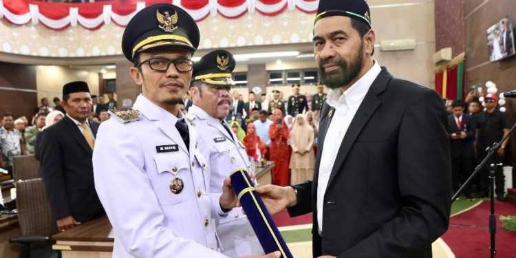 Lantik Wali Kota Subulussalam, Gubernur Aceh: Jadilah Pemimpin Amanah dan Bertanggungjawab