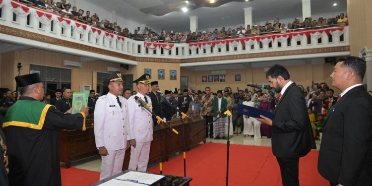 Lantik Bupati dan Wakil Bupati Abdya, Gubernur Paparkan Peluang dan Tantangan Majukan Aceh