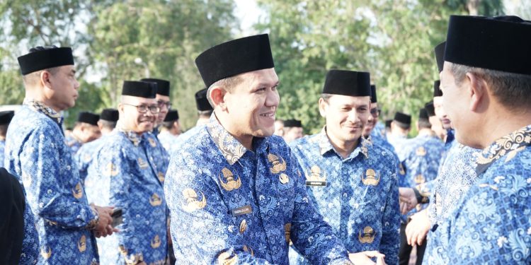 Wagub Fadhlullah Pimpin Apel Perdana di Kantor Gubernur Aceh