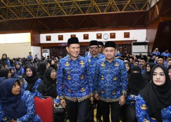 Kumpulkan Pejabat Eselon, Wagub Fadhlullah: Kita Satu Perahu, Mari Bekerja Untuk Aceh