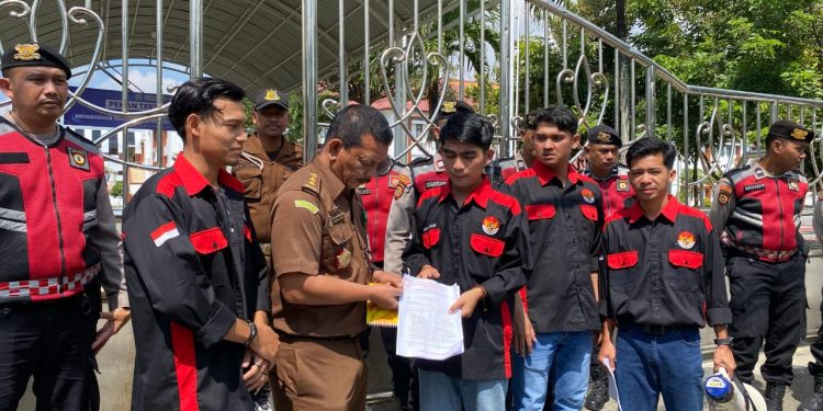 ALAMP Desak Kejati Aceh Usut Dugaan Korupsi di Dinas Kesehatan dan Dinas Pengairan Aceh