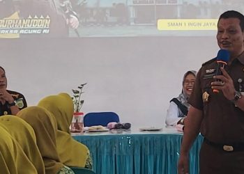 Kejati Aceh Gelar Penyuluhan Hukum di SMA Negeri 1 Ingin Jaya, Aceh Besar