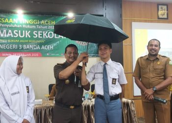 Siswa SMK Negeri 3 Banda Aceh Aktif Bertanya dalam Program Jaksa Masuk Sekolah