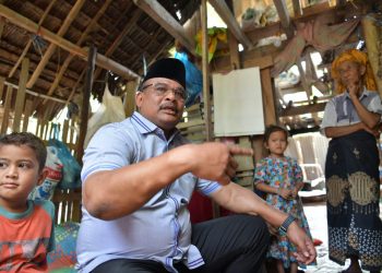 Safrizal Temui Lansia Calon Penerima Rumah Layak Huni di Pidie