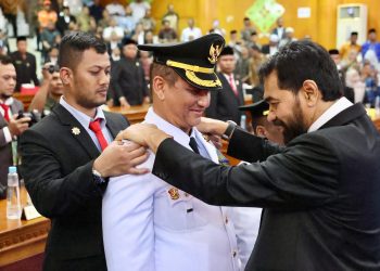 Lantik Bupati Aceh Tamiang, Gubernur Muzakir Manaf: Bina ASN, Ubah Mainset Dilayani Menjadi Melayani