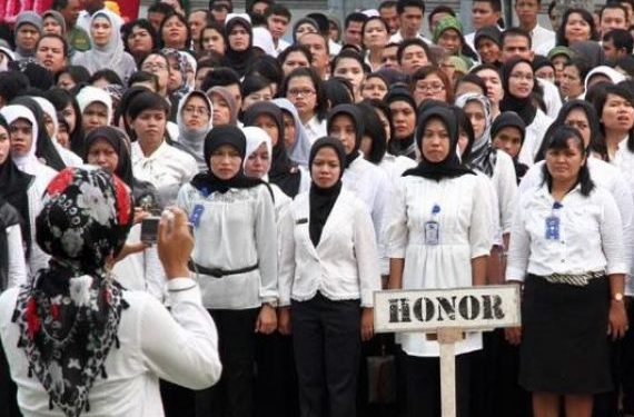 Ramadan di Depan Mata, Ribuan Guru Kontrak Pemerintah Aceh Belum Terima Gaji
