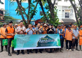 Pasukan Oranye Terima Paket Ramadan dari Bank Aceh Syariah