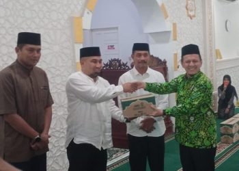 DMI Aceh Salurkan Bantuan Perlengkapan Kebersihan Masjid Melalui DMI Aceh Besar dI Masjid Lanud SIM