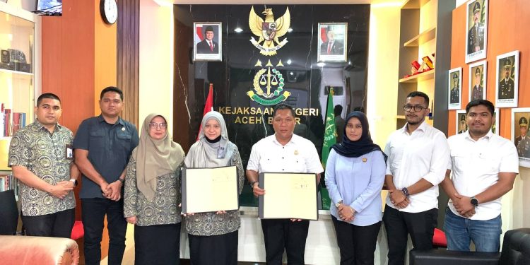 BPJS Kesehatan dan Kejaksaan Negeri Aceh Besar Tandatangani Kerja Sama dalam Penegakan Kepatuhan Badan Usaha