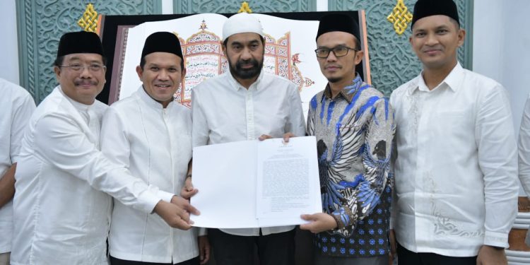 Peringati Nuzulul Qur’an, Gubernur Keluarkan Instruksi Wajib Salat Berjamaah