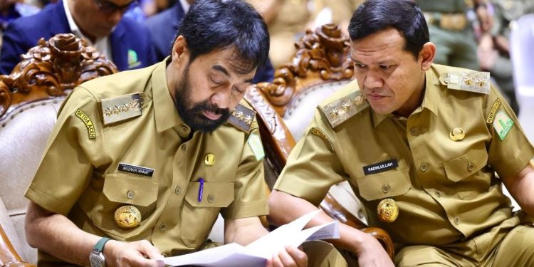 Gubernur Aceh Luncurkan Instruksi Shalat Berjamaah dan Gerakan Aceh Berwakaf