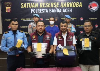 Penyelundupan Satu Kilogram Sabu Tujuan Kendari Digagalkan, Dua Orang Buron