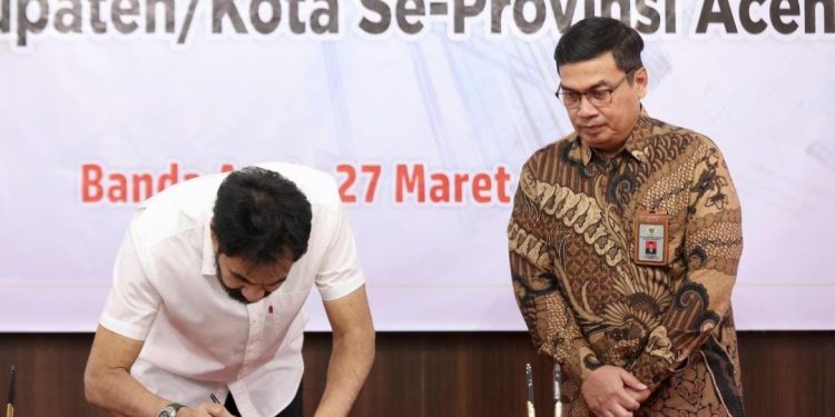Serahkan Laporan Keuangan ke BPK, Gubernur Aceh Tekankan Komitmen Transparansi dan Akuntabilitas