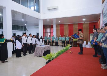 Bupati Aceh Besar Serahkan 356 SK PPPK dan Lantik 6 Kepsek