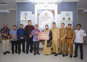 Pemko Banda Aceh Terima Pengembalian Sisa Dana Hibah Pilkada Rp 2,2 M dari KIP