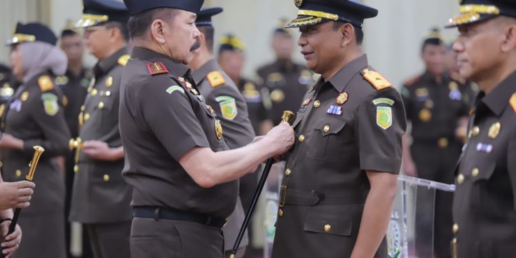 Yudi Triadi Resmi Jabat Kajati Aceh, Jaksa Agung Tekankan Profesionalisme dan Integritas