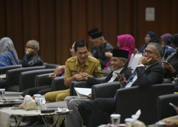 Plt Sekda Aceh Hadiri Pengukuhan 5 Profesor Baru USK