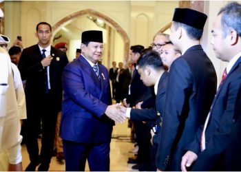 Masyarakat Indonesia di Qatar Sambut Kedatangan Presiden Prabowo