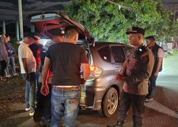 Razia Dini Hari di Aceh Besar, Polisi Temukan Bong Sabu dalam Mobil!