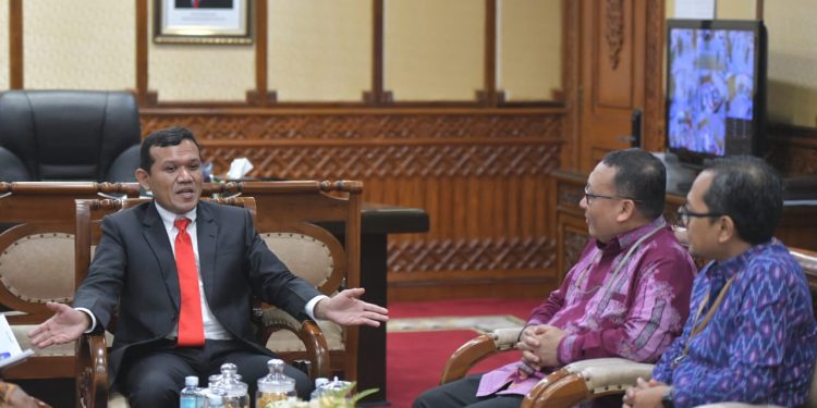 UMKM Aceh Harus Mendunia! Wagub Fadhlullah Tantang BI untuk Turun Tangan