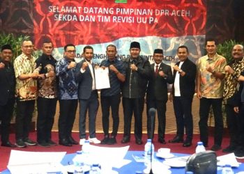 Komitmen Perkuat Otonomi Khusus, Plt Sekda Aceh Hadiri Diskusi Revisi UUPA di Jakarta