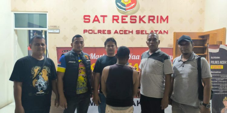 Biadab! Ayah di Aceh Selatan Rudapaksa Anak Kandung hingga Hamil, Diamankan Polisi di Tengah Malam