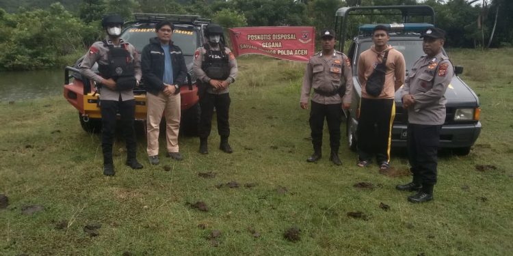 Warga Serahkan Benda Yang Diduga Granat Type 97 Temuan ke Polresta Banda Aceh