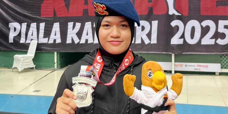 Polwan Polda Aceh Ini Raih Juara II Karate Piala Kapolri Tahun 2025