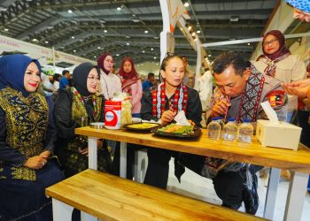 Bhayangkari Aceh Suguhkan Kupi Khop, Kapolri Apresiasi Warisan Budaya Meulaboh