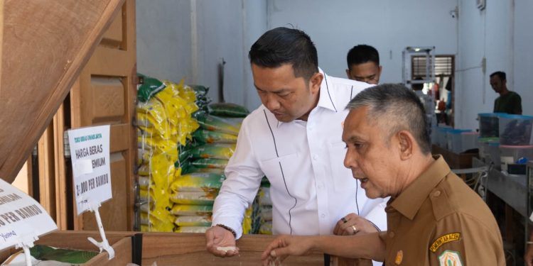 Dirreskrimsus Polda Aceh Imbau Pedagang Jual Beras Sesuai HET