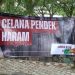 USK Tegakkan Syariat Islam di Kampus, Pasang Spanduk “Celana Pendek Haram”