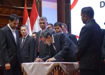 Gubernur Mualem Lantik Dewan Ekonomi Aceh
