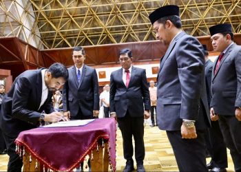 Lantik Kepala SKPA, Gubernur Mualem Ingatkan Percepatan Serapan Anggaran