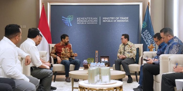 ‎Gubernur Mualem Bahas Penguatan Ekonomi dengan Menteri Perdagangan RI