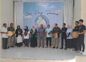Asisten I Sekdakab Aceh Besar Buka Baksos Mahasiswa Kedokteran USK Bertajuk “One Day Service” di Puskesmas Lhoknga