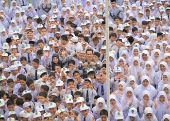 ‎Sekda Aceh Pimpin Apel Hari Guru Nasional di MIN 1 Banda Aceh