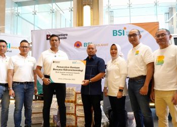 BSI Serahkan Bantuan Tanggap Darurat untuk Masyarakat Aceh Serta Percepat Pemulihan Layanan