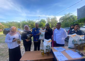 Pemerintah Aceh Salurkan Bantuan Pangan Beras dan Minyak Goreng untuk 9.996 KPM di Kota Banda Aceh