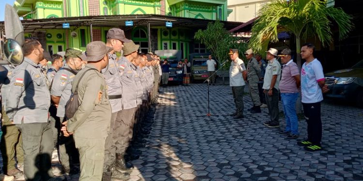 Satpol PP dan WH Aceh Diberangkatkan ke Pidie & Pidie Jaya, Dirjen Bina Adwil Tegaskan Distribusi Bantuan Harus Cepat