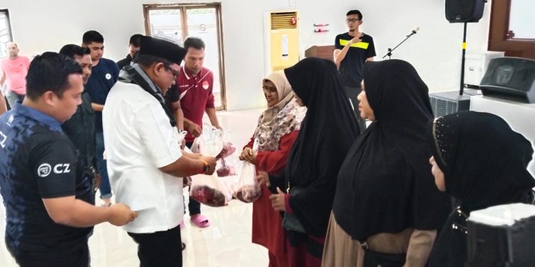 Sambut Ramadan 1447 H, Kejaksaan Tinggi Aceh Bagikan 560 Paket Daging Meugang